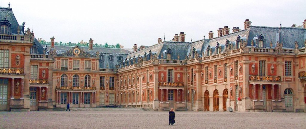 Chateau-de-versailles-cour