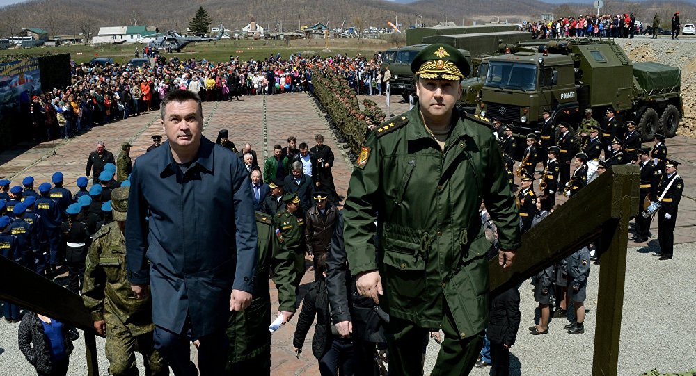 Суровикин новости сейчас. Сергей Владимирович Суровикин в молодости. Капитан Суровикин. Капитан Суровикин 1991. Суровикин и Шойгу.