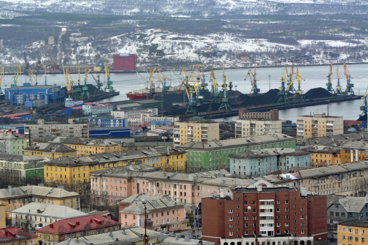 Почему порт мурманск не замерзает. Мурманск город порт. Город Мурманск «Мурманский морской рыбный порт». Незамерзающий порт Мурманск. Мурманск портовый город.